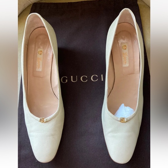 Vintage Gucci Pumps Beige 10.5 /40.5 AA Logo - Picture 1 of 15